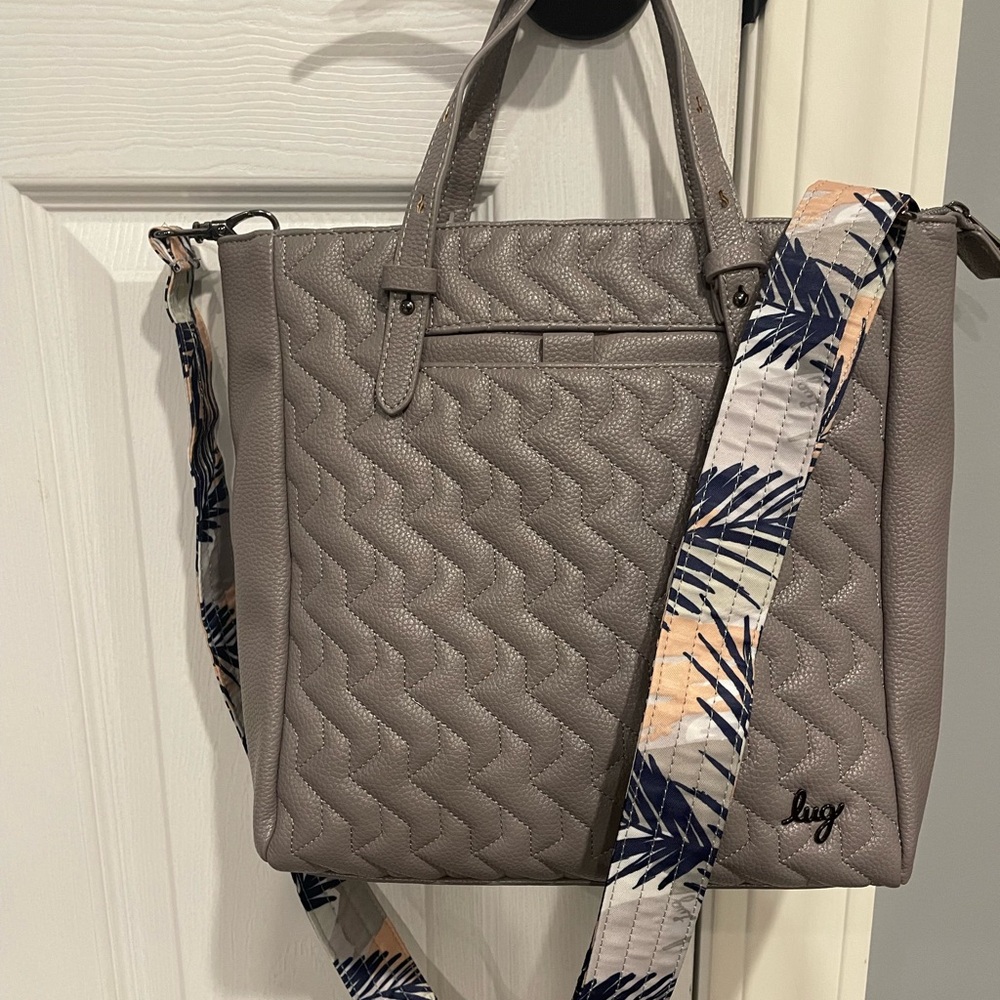 Lug Charter crossbody- Pearl - NWOT
